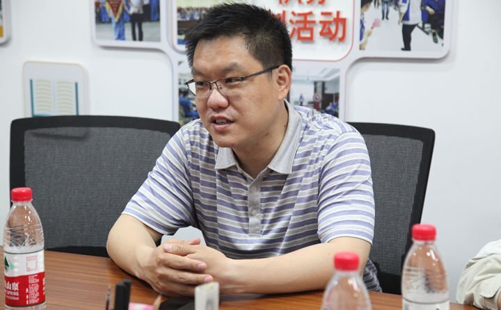 爭(zhēng)做社區(qū)“好幫手”、群眾“貼心人”